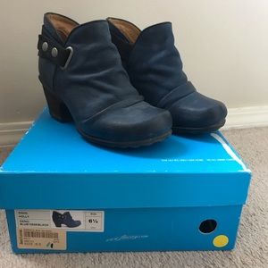 John Fluevog Hopeful Holly ankle boot